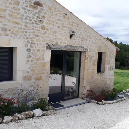 Cure Thermale Jonzac Holiday home *